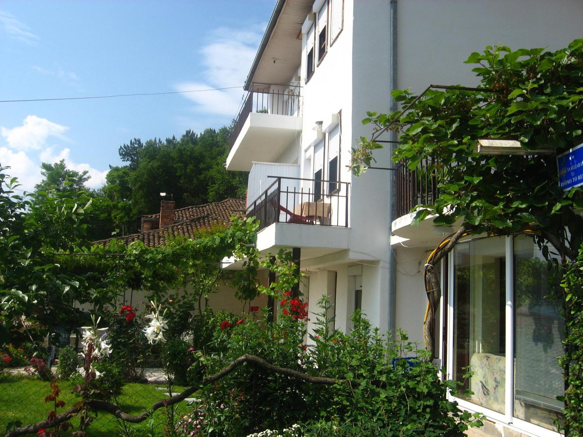 Apartments Villa Saray โอครีด ภายนอก รูปภาพ