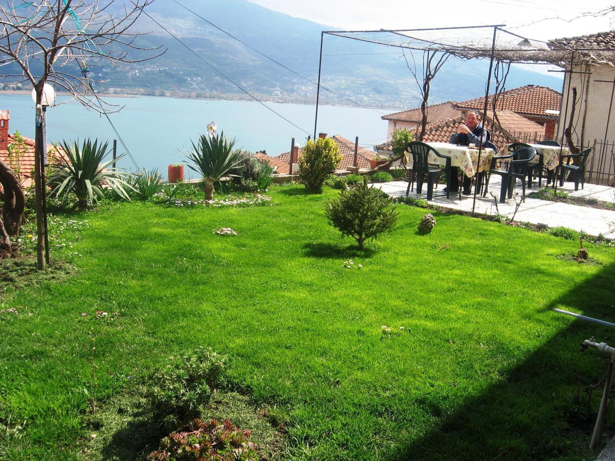 Apartments Villa Saray โอครีด ภายนอก รูปภาพ